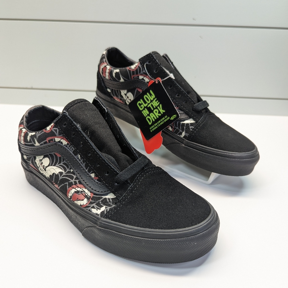 Vans Old Skool Frights Bats Vampire Glow in the Dark Black Sneakers sz Women 5.5